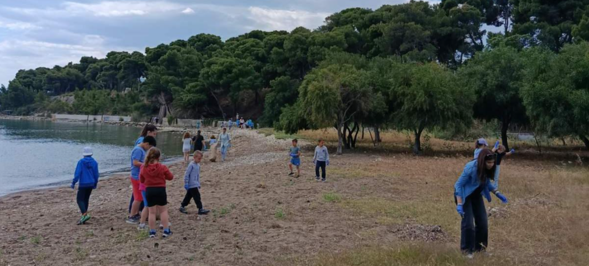 Το Δημοτικό Σχολείο Ισθμίας στην πρώτη γραμμή για καθαρές ακτές